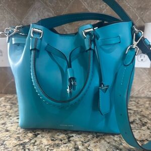 Michael Kors Blakely Teal or Turquoise Medium Leather bucket  bag EUC